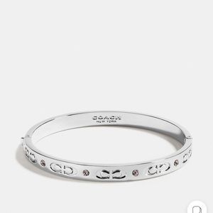 NWT COACH Kissing C Hinged Bangle